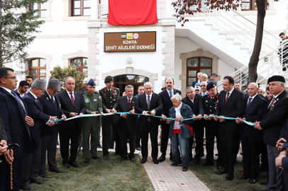 Şehit Aileleri Derneği binası açıldı